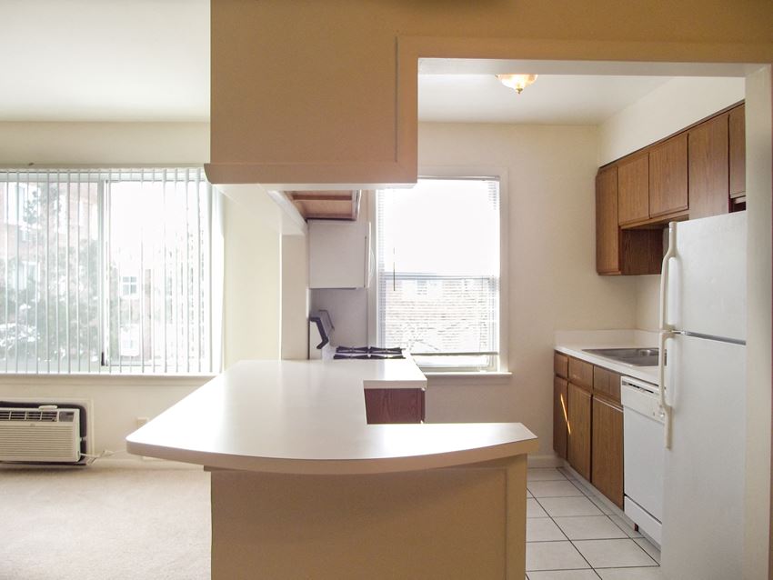 WJM Cedar Apartments, 14214 Cedar Rd., University Heights, OH RentCafe